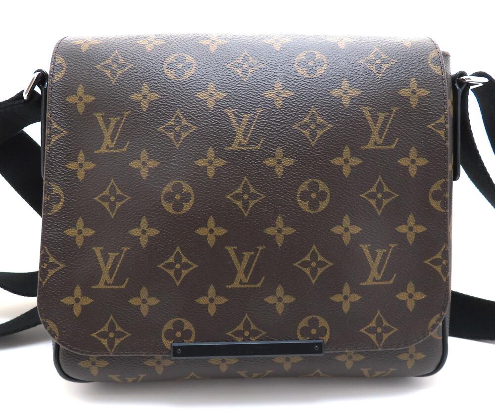 LOUIS VUITTON District Monogram Macassar Brown Shoulder Bag